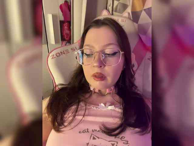 henby_streams webcam