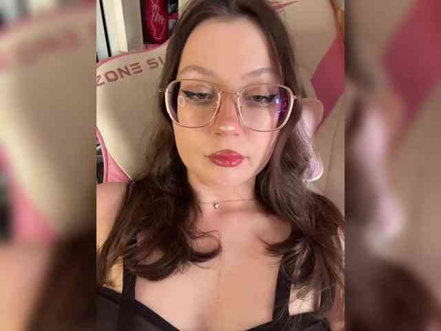 henby_streams webcam