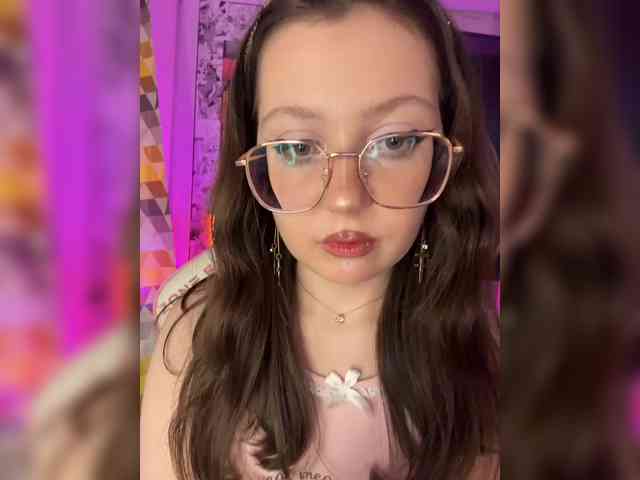 henby_streams webcam