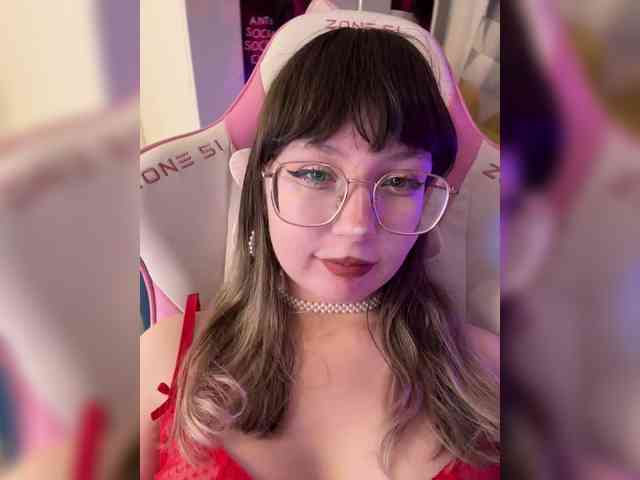 henby_streams webcam