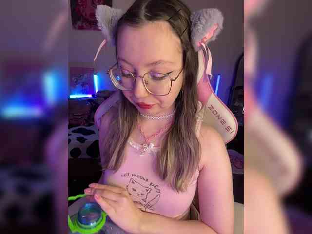 henby_streams webcam