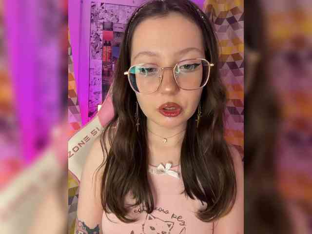 henby_streams webcam