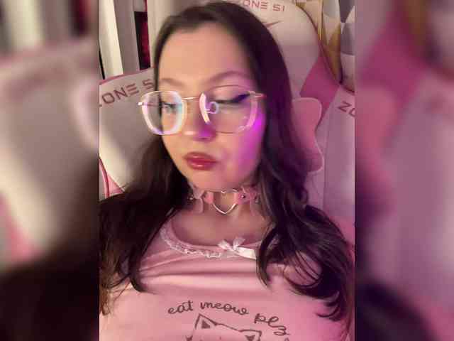 henby_streams webcam