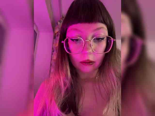 henby_streams webcam