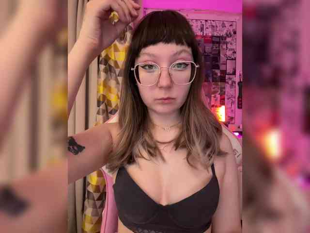 henby_streams webcam