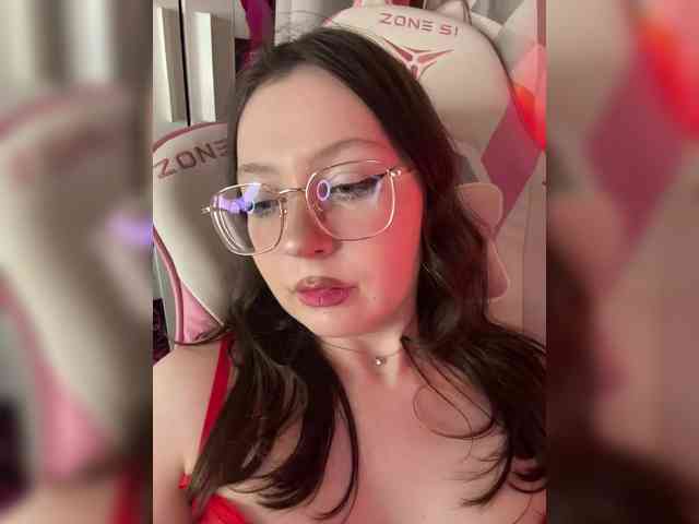 henby_streams webcam
