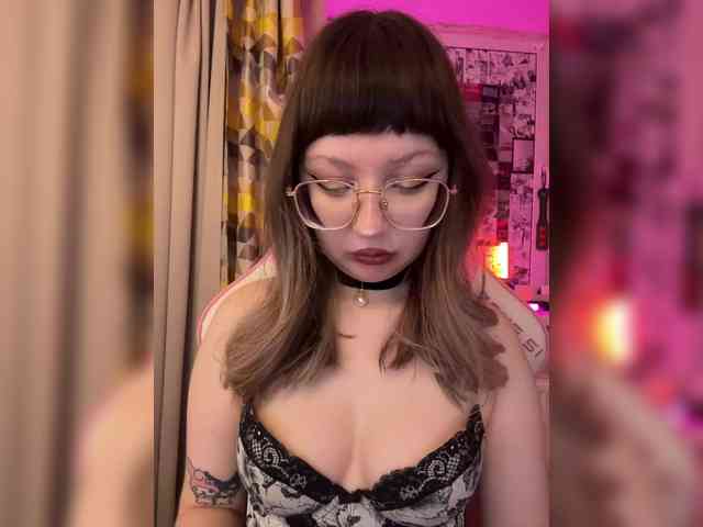 henby_streams webcam