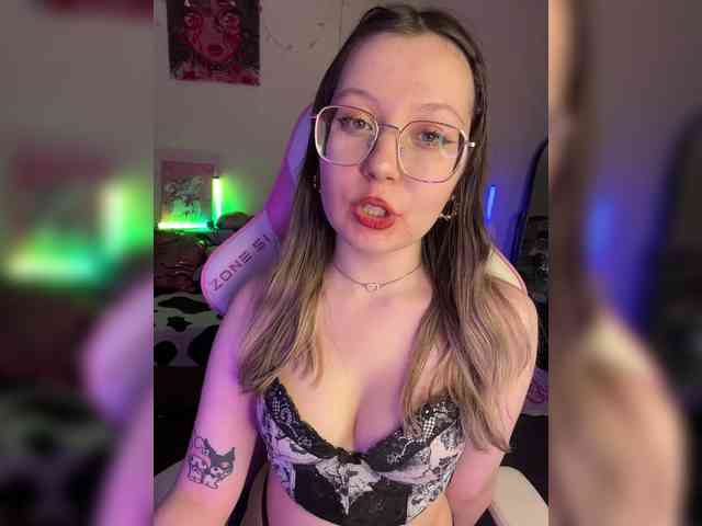 henby_streams webcam