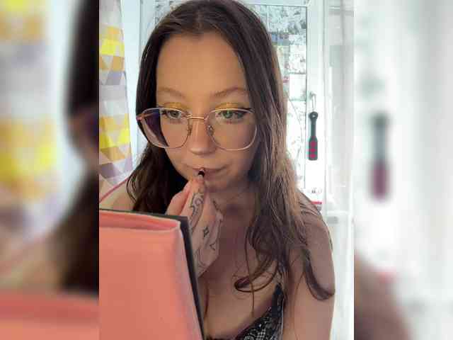 henby_streams webcam