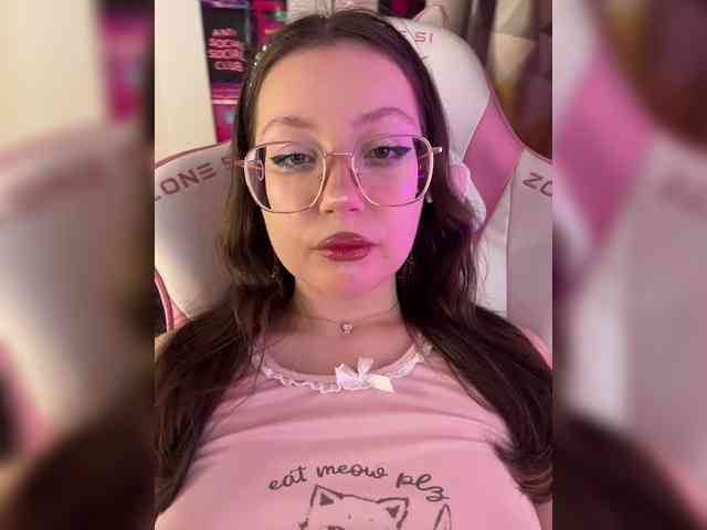 hot striptease Henby-streams