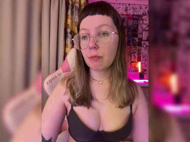 henby_streams webcam