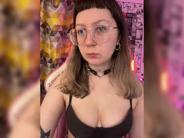 henby_streams webcam