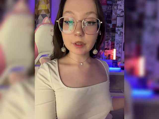 henby_streams webcam
