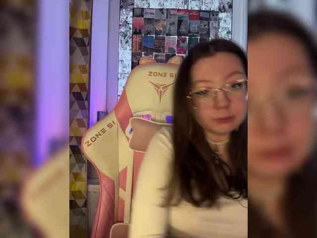henby_streams webcam