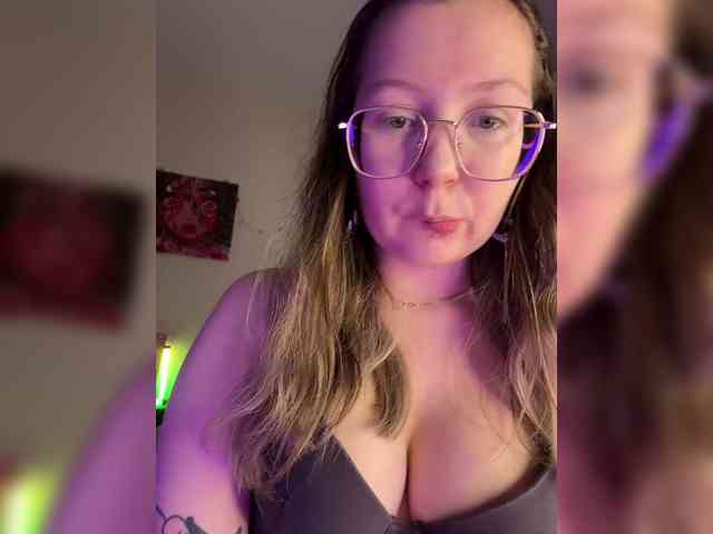 henby_streams webcam