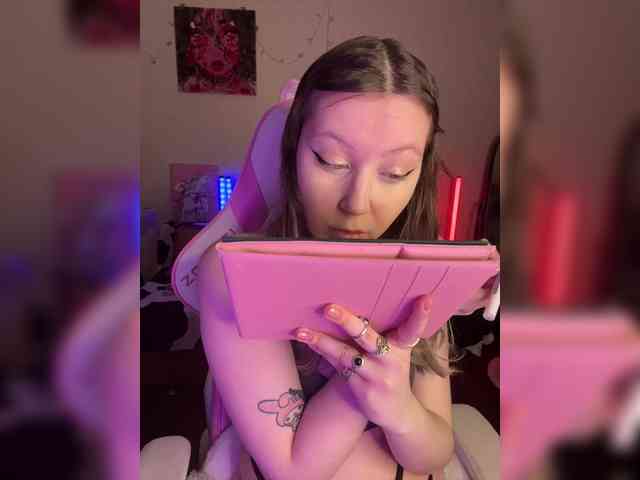 henby_streams webcam