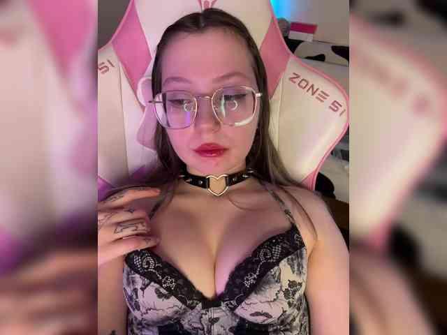 henby_streams webcam