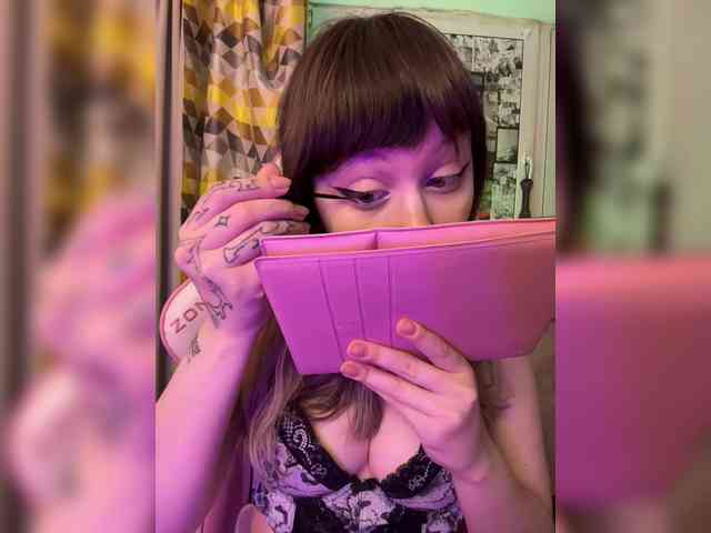 henby_streams webcam