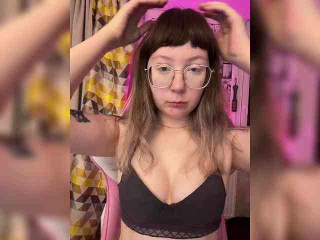 henby_streams webcam