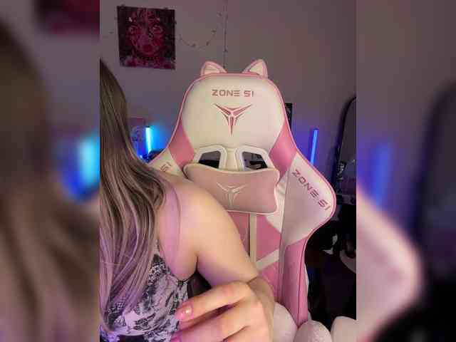 henby_streams webcam