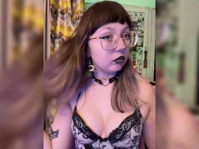 henby_streams webcam