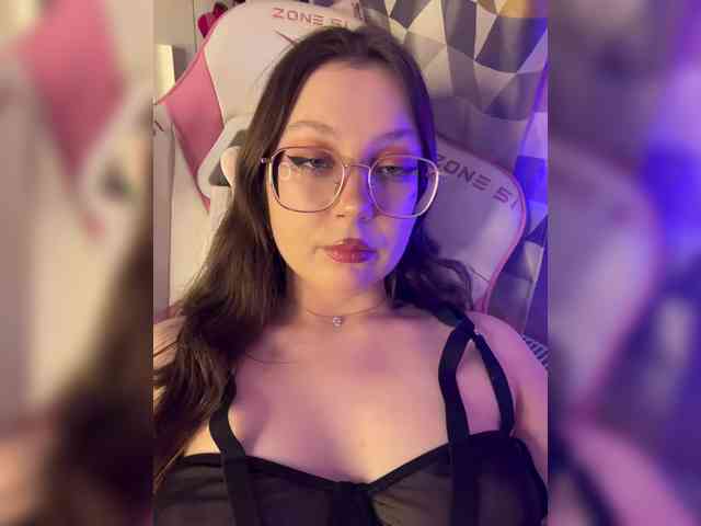 henby_streams webcam