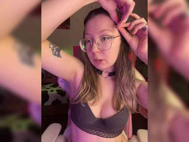 henby_streams webcam