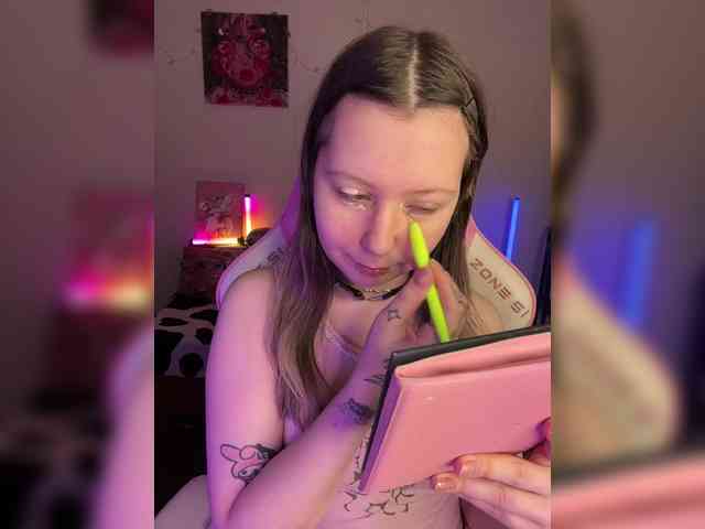 henby_streams webcam