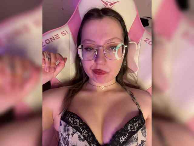 henby_streams webcam