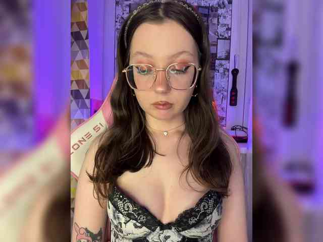 henby_streams webcam