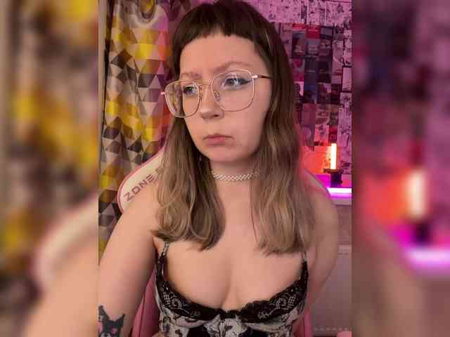 henby_streams webcam