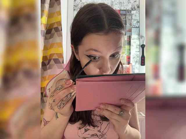 henby_streams webcam