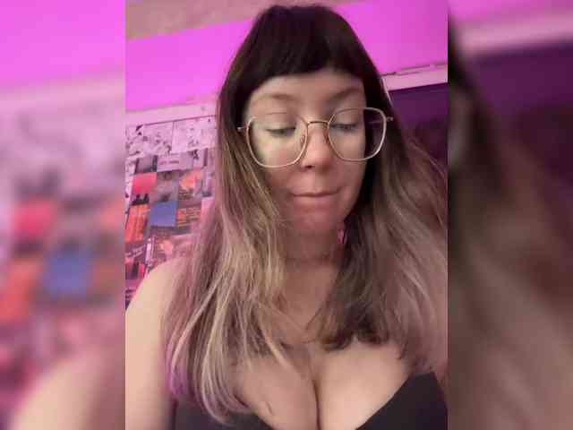 henby_streams webcam