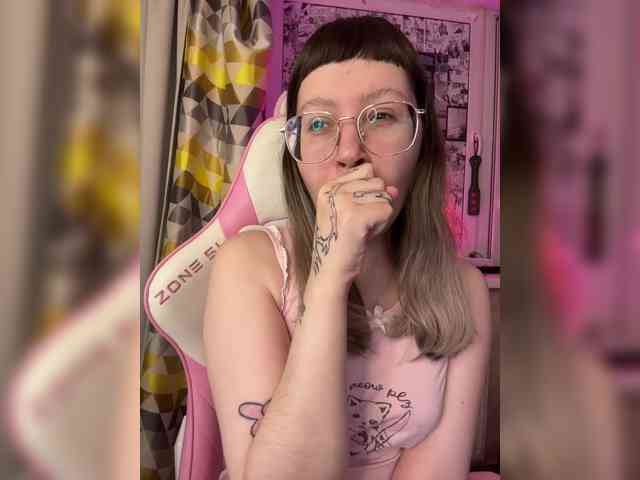 henby_streams webcam