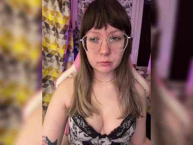 henby_streams webcam