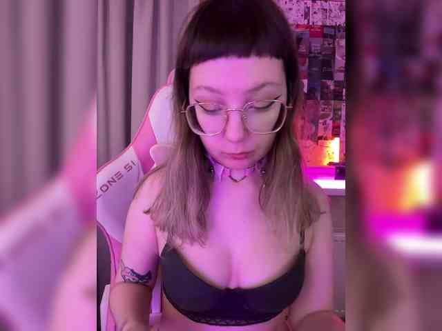 henby_streams webcam