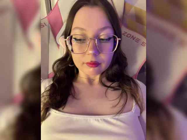 henby_streams webcam