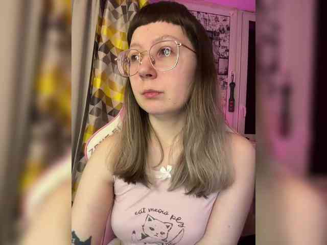 henby_streams webcam