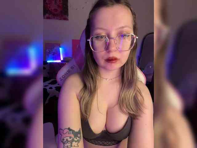 henby_streams webcam