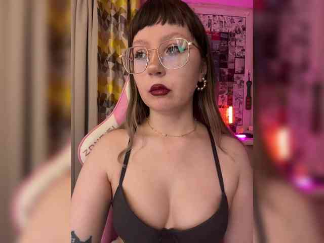 henby_streams webcam