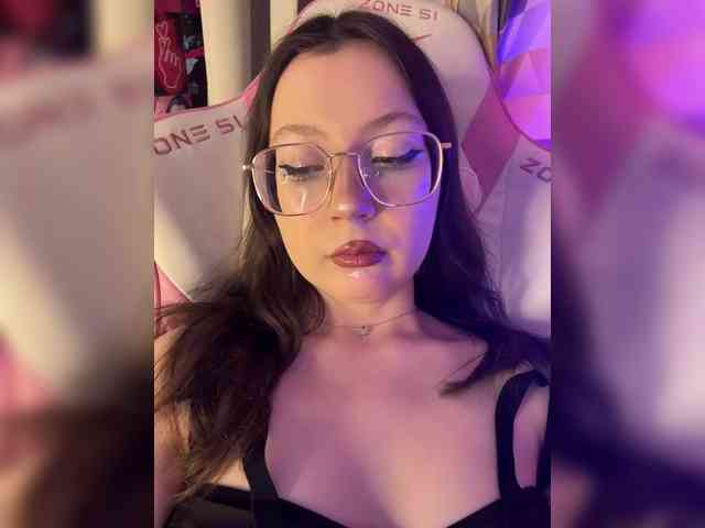 henby_streams webcam