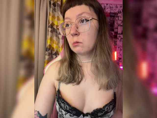 henby_streams webcam