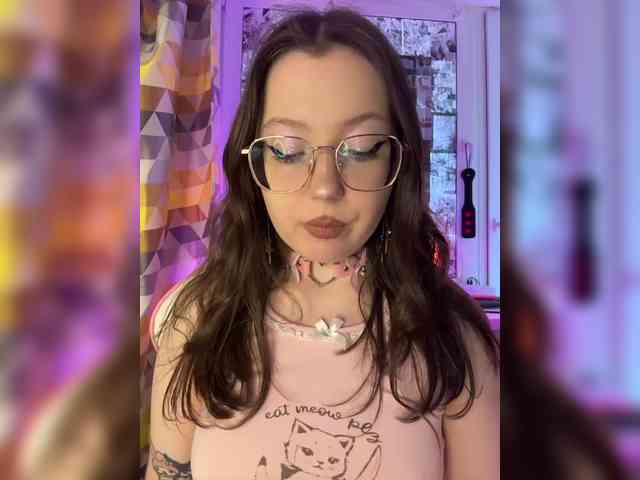 henby_streams webcam