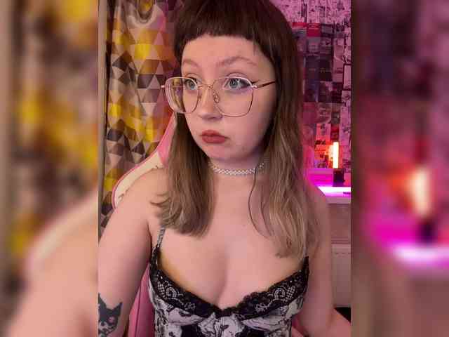 henby_streams webcam