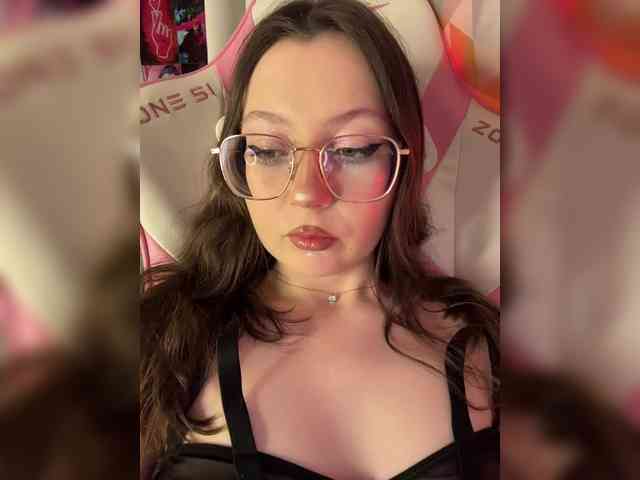 henby_streams webcam