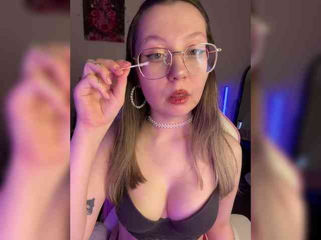 henby_streams webcam