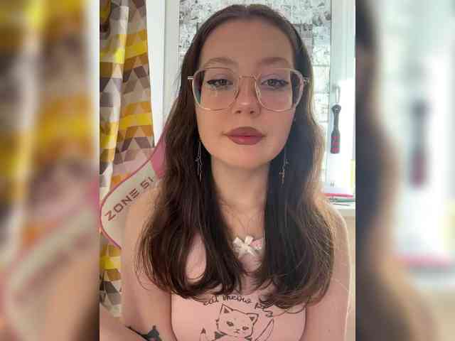 henby_streams webcam
