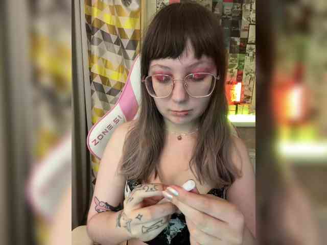 henby_streams webcam