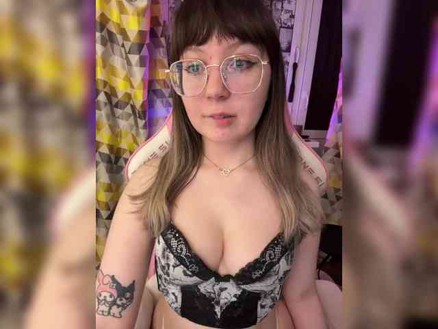 henby_streams webcam