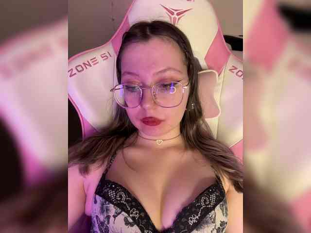 henby_streams webcam